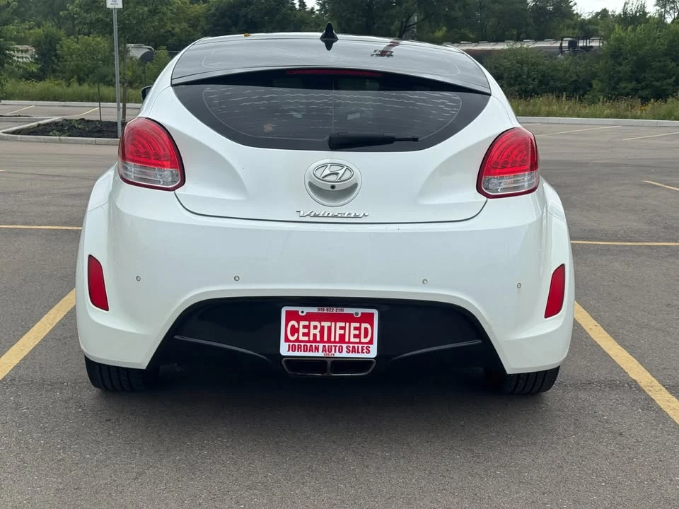 2016 Hyundai Veloster - Image 7 of 20