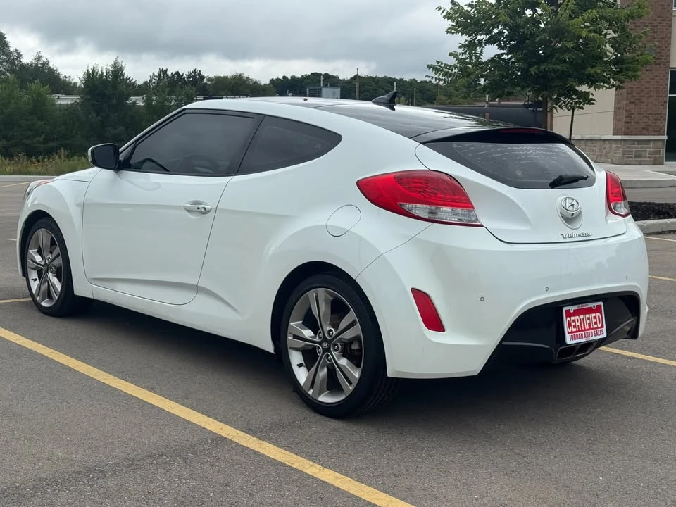 2016 Hyundai Veloster - Image 6 of 20