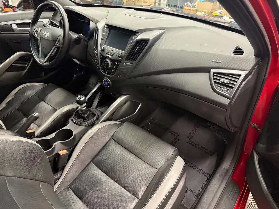 2016 Hyundai Veloster - Image 9 of 20