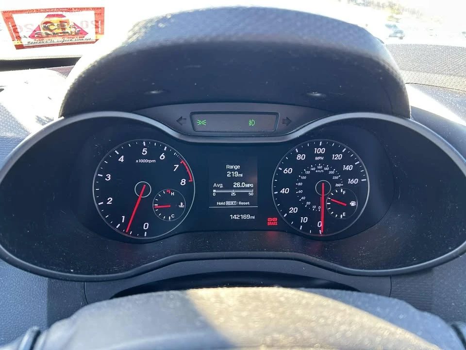 2016 Hyundai Veloster - Image 5 of 10