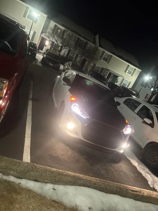 2016 Hyundai Veloster - Image 3 of 6