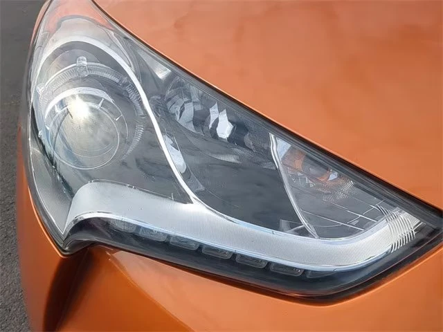 2016 Hyundai Veloster - Image 6 of 19