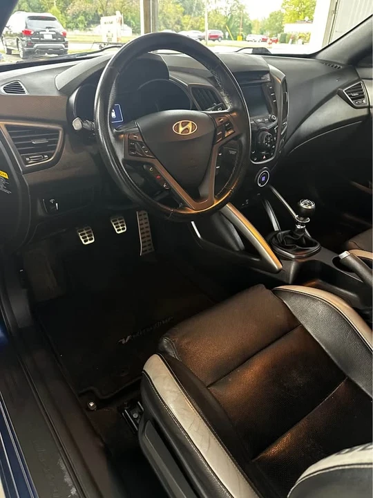 2016 Hyundai Veloster - Image 8 of 20