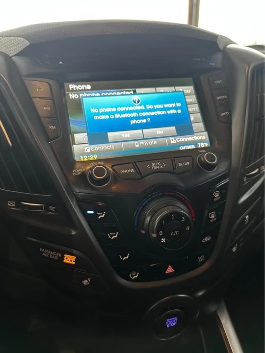 2016 Hyundai Veloster - Image 16 of 20