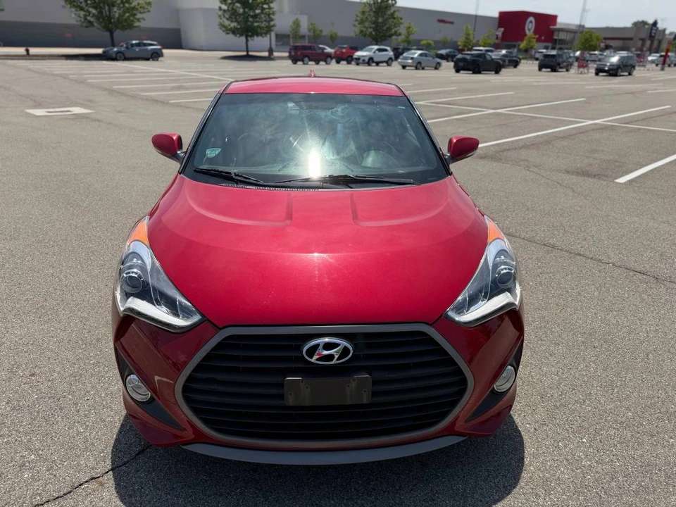 2016 Hyundai Veloster - Image 2 of 20