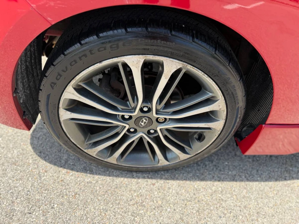2016 Hyundai Veloster - Image 8 of 20