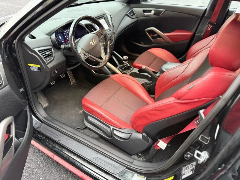 2016 Hyundai Veloster - Image 11 of 15