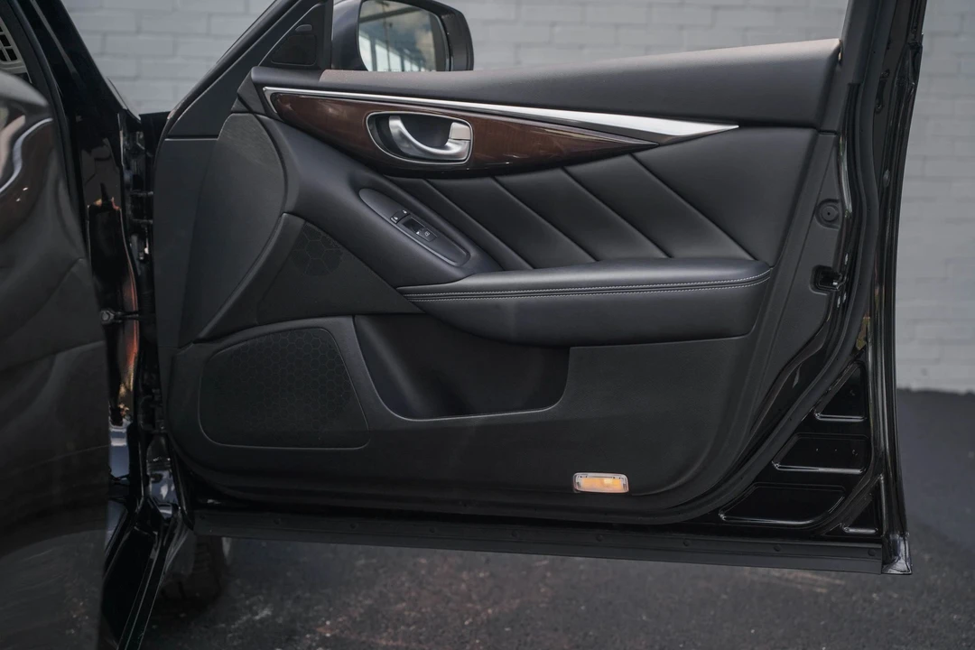 2016 Infiniti Q50 - Image 24 of 31