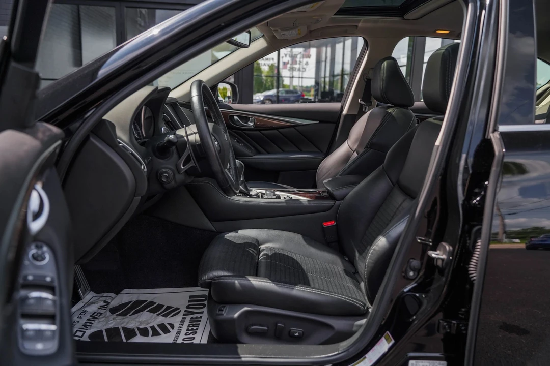2016 Infiniti Q50 - Image 11 of 31