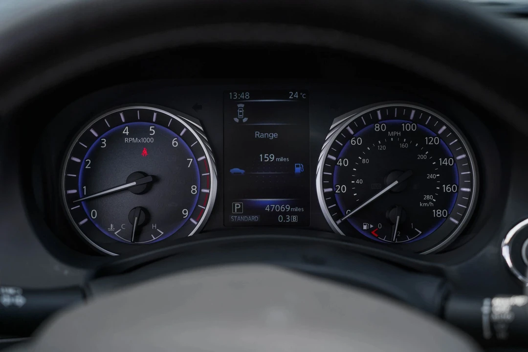 2016 Infiniti Q50 - Image 16 of 31