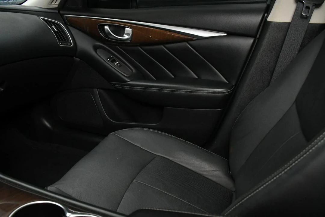2016 Infiniti Q50 - Image 30 of 31