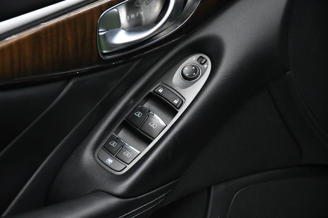 2016 Infiniti Q50 - Image 16 of 31