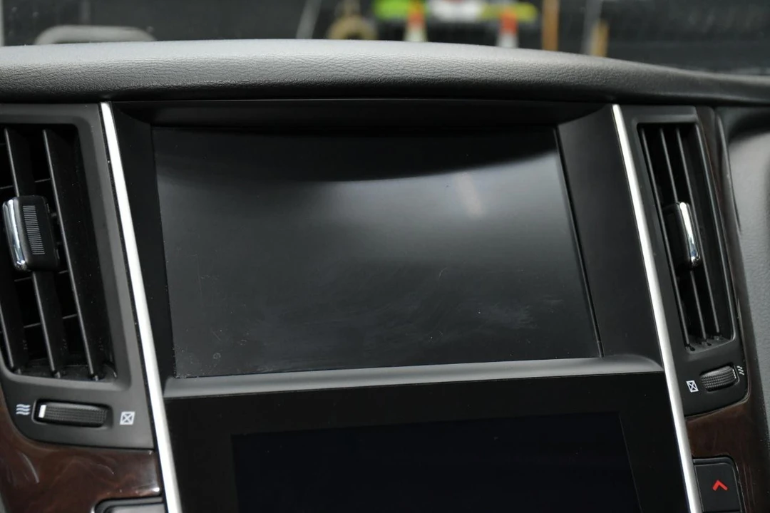 2016 Infiniti Q50 - Image 25 of 31