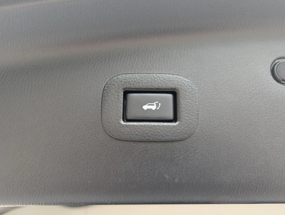 2016 Infiniti QX80 - Image 19 of 21