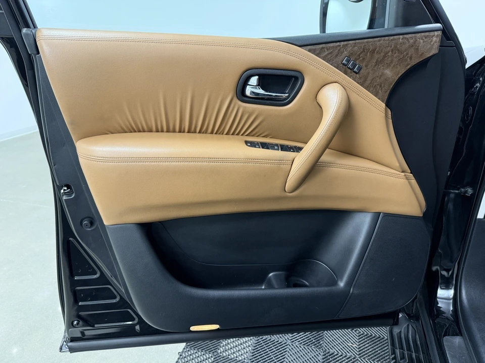 2016 Infiniti QX80 - Image 10 of 12