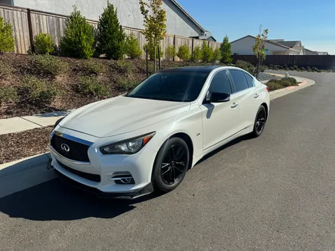 2016 Infiniti Q50 Premium