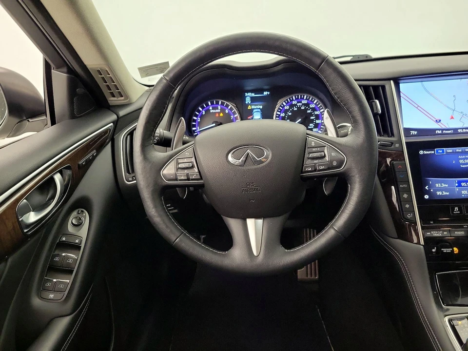 2016 Infiniti Q50 Red Sport 400 - Image 11 of 28