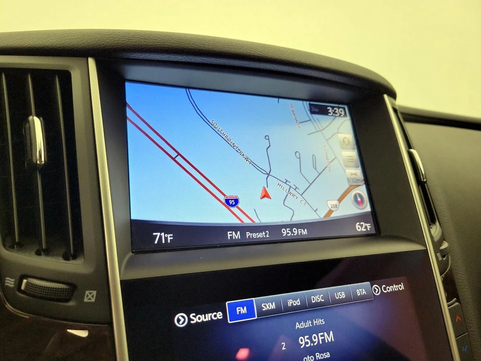 2016 Infiniti Q50 Red Sport 400 - Image 15 of 28