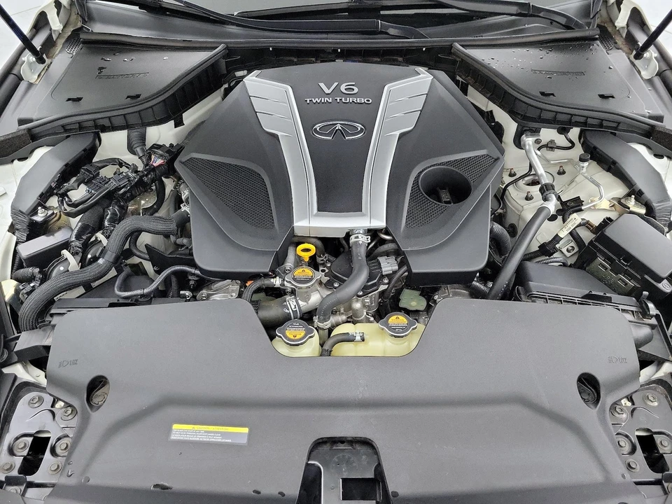 2016 Infiniti Q50 Red Sport 400 - Image 24 of 28