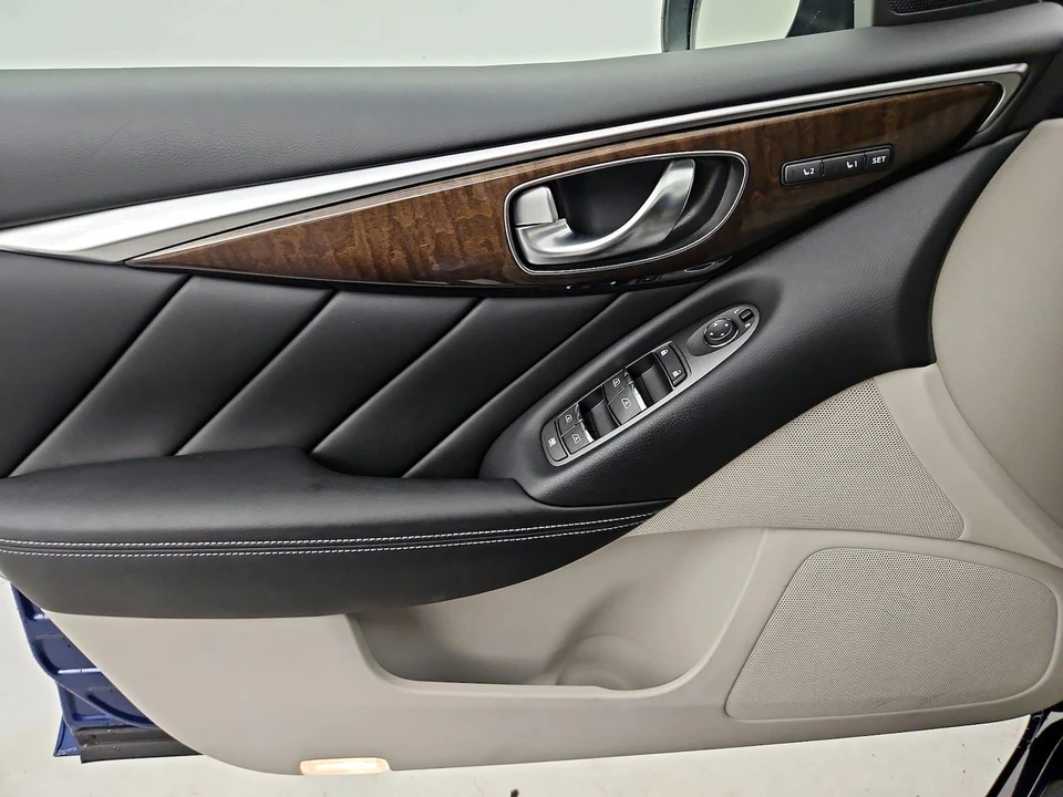 2016 Infiniti Q50 Red Sport 400 - Image 13 of 28