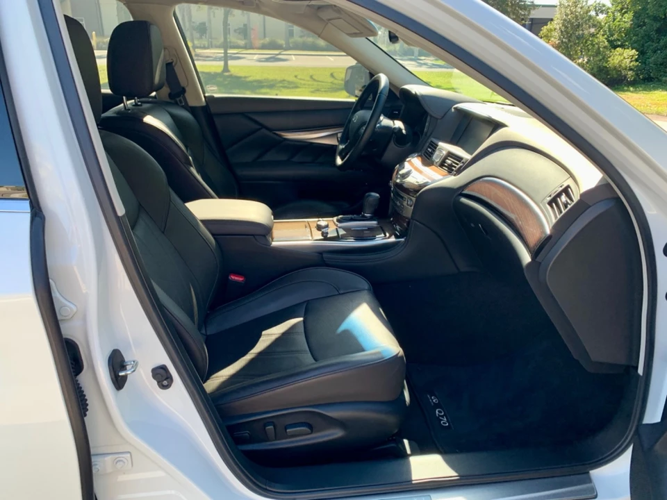 2016 Infiniti M/Q70 4th Gen - Image 14 of 20