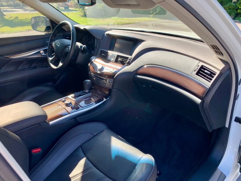 2016 Infiniti M/Q70 4th Gen - Image 13 of 20