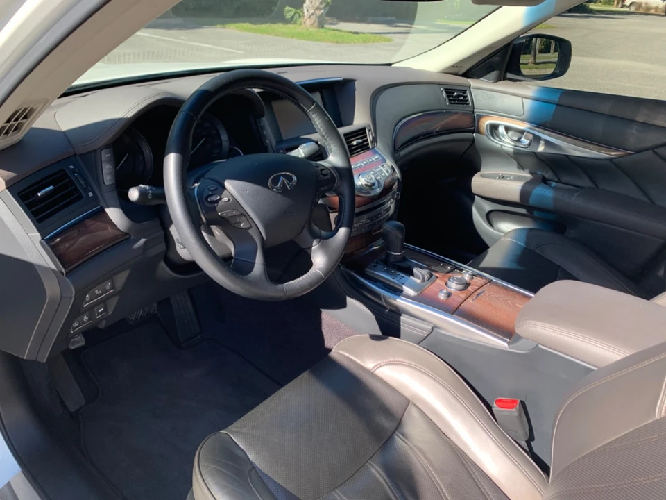 2016 Infiniti M/Q70 4th Gen - Image 10 of 20