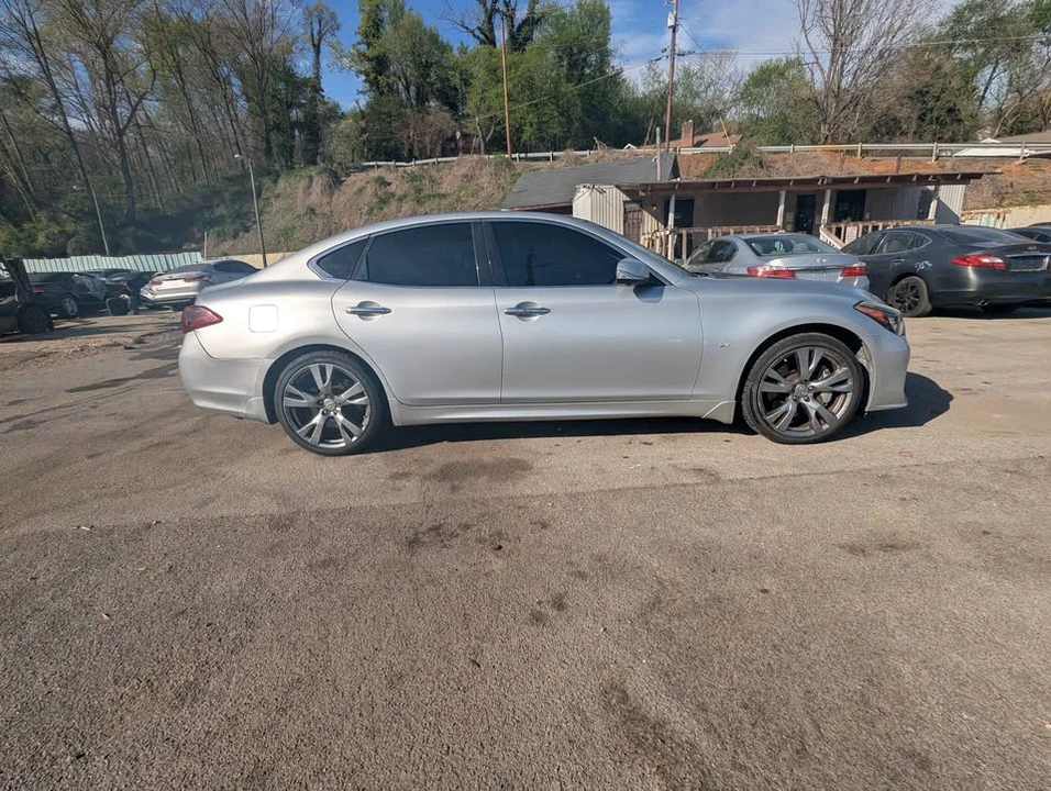 2016 Infiniti M/Q70 4th Gen - Image 4 of 10