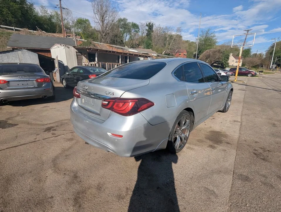 2016 Infiniti M/Q70 4th Gen - Image 5 of 10