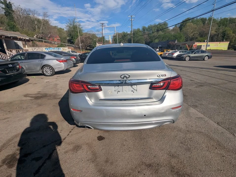2016 Infiniti M/Q70 4th Gen - Image 6 of 10