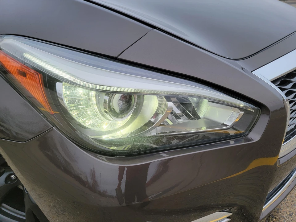 2016 Infiniti M/Q70 4th Gen - Image 21 of 31