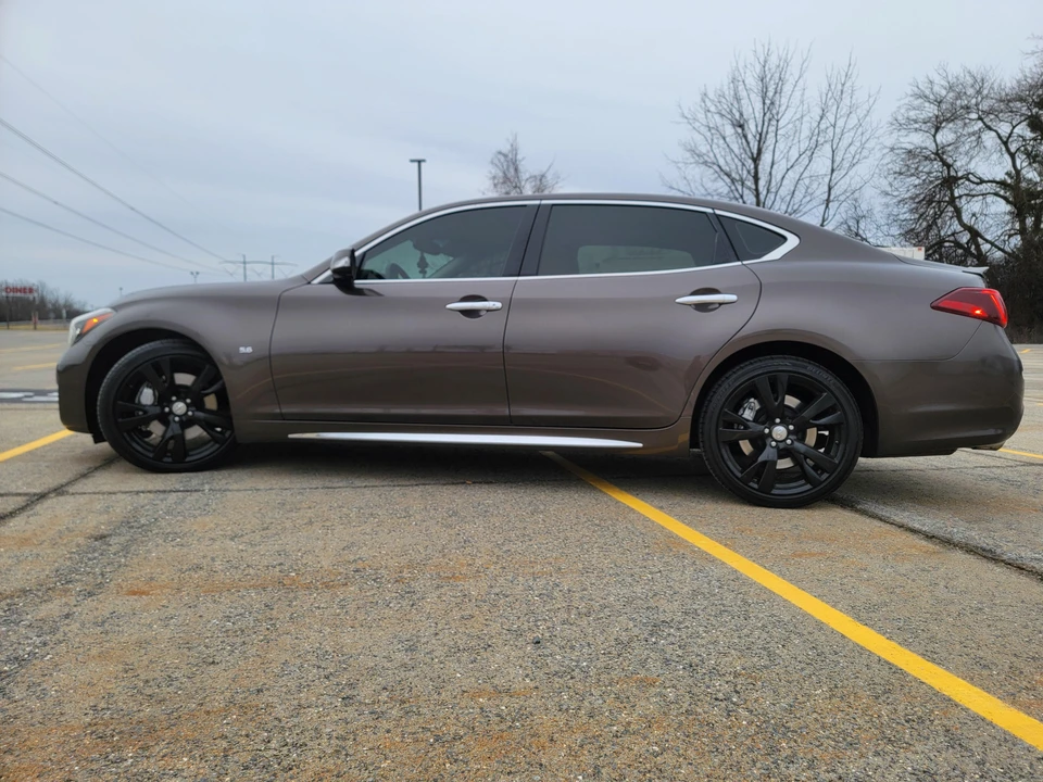 2016 Infiniti M/Q70 4th Gen - Image 9 of 31