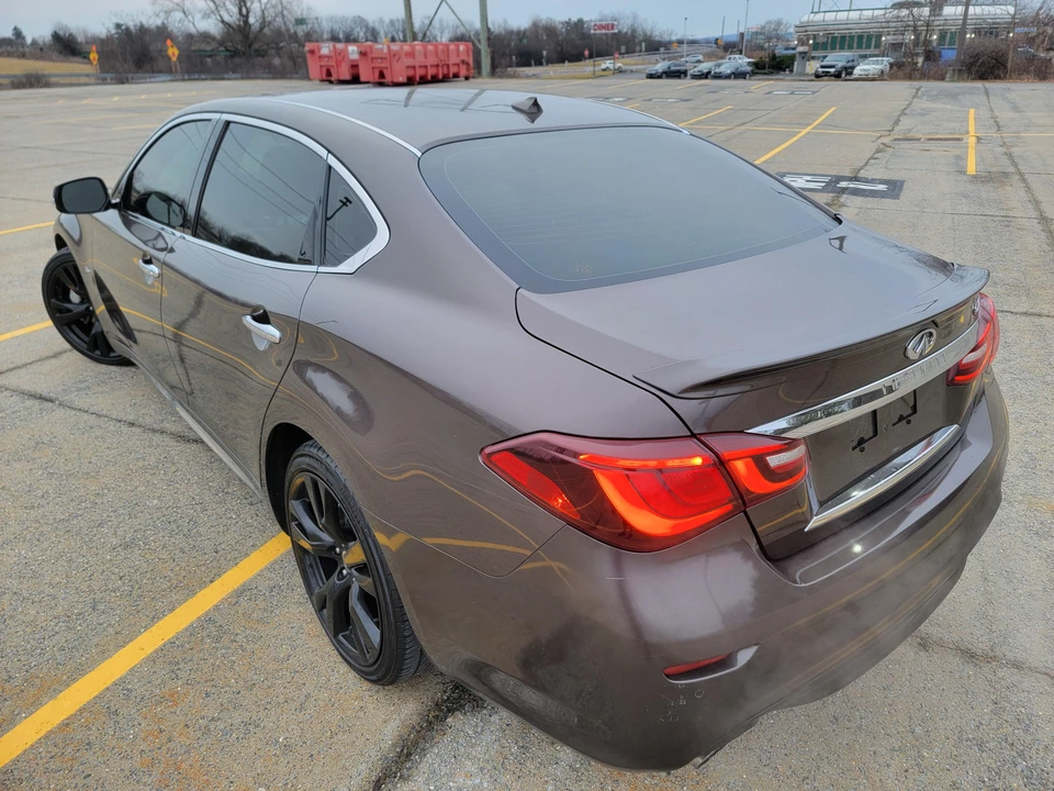 2016 Infiniti M/Q70 4th Gen - Image 11 of 31