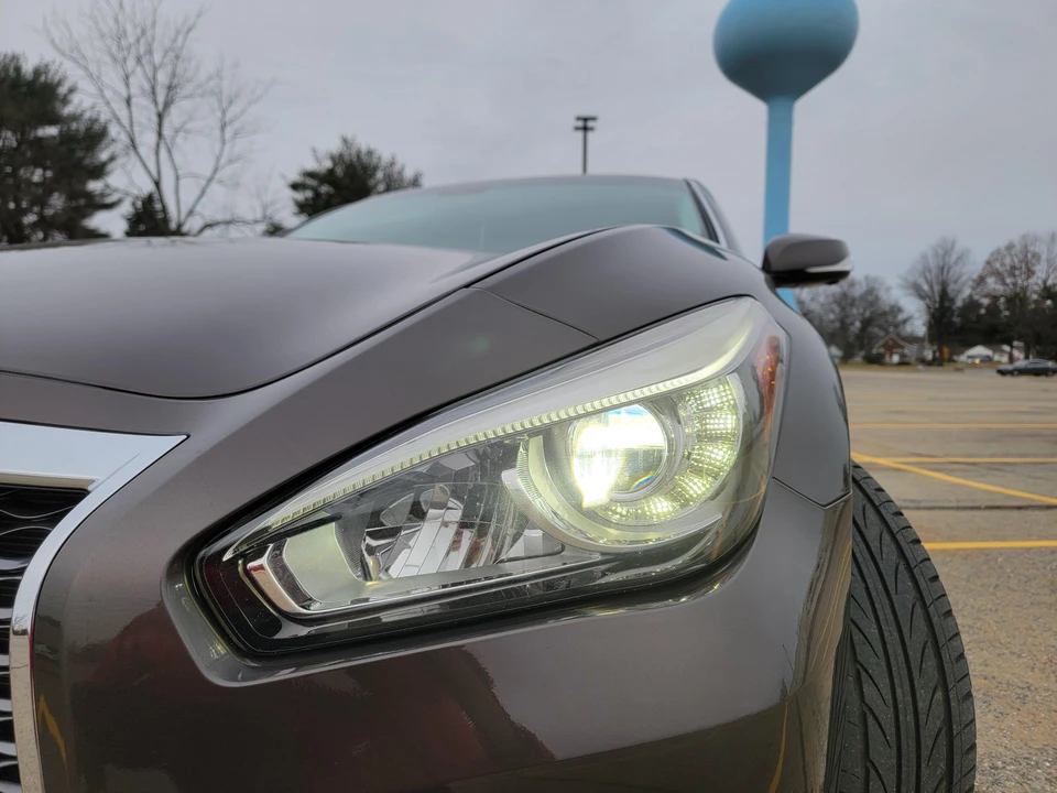 2016 Infiniti M/Q70 4th Gen - Image 26 of 31