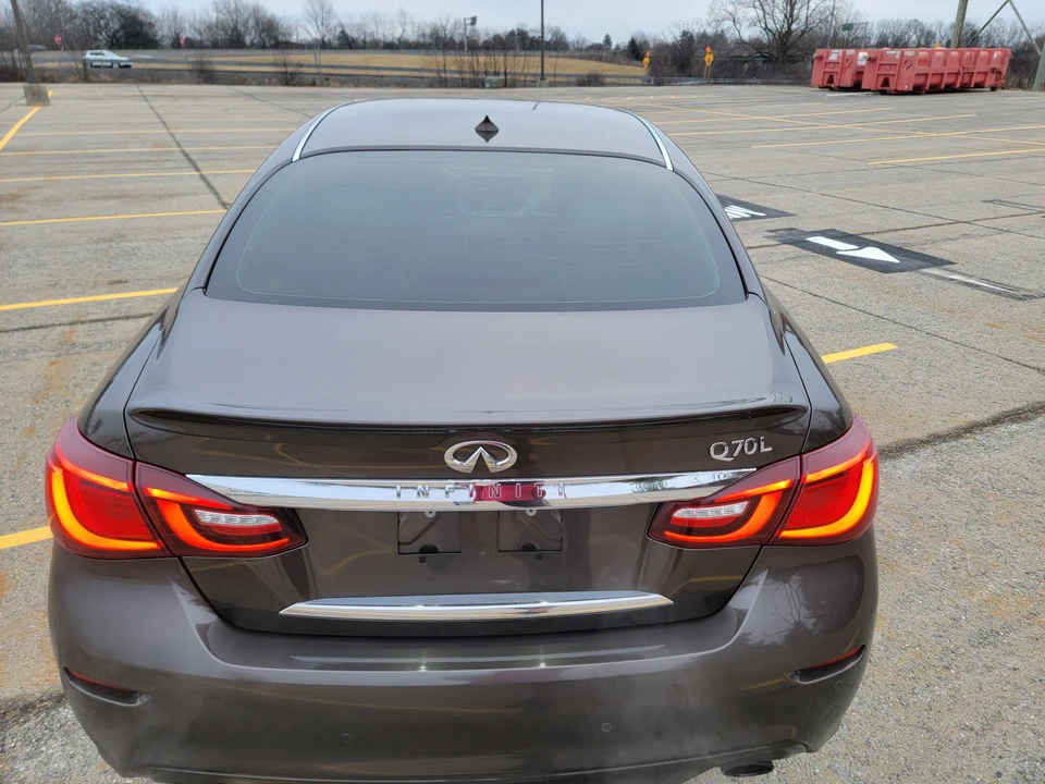 2016 Infiniti M/Q70 4th Gen - Image 13 of 31