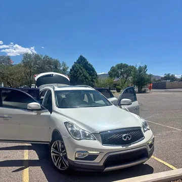 2016 Infiniti QX50 LUXE Sport Utility 4D