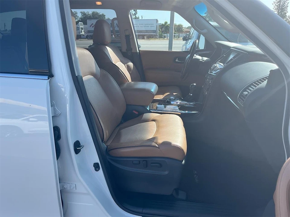 2016 Infiniti QX80 - Image 30 of 31