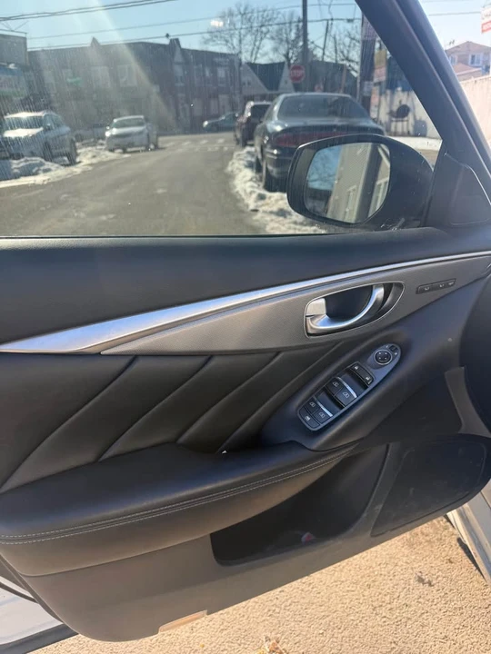 2016 Infiniti Q50 - Image 12 of 18