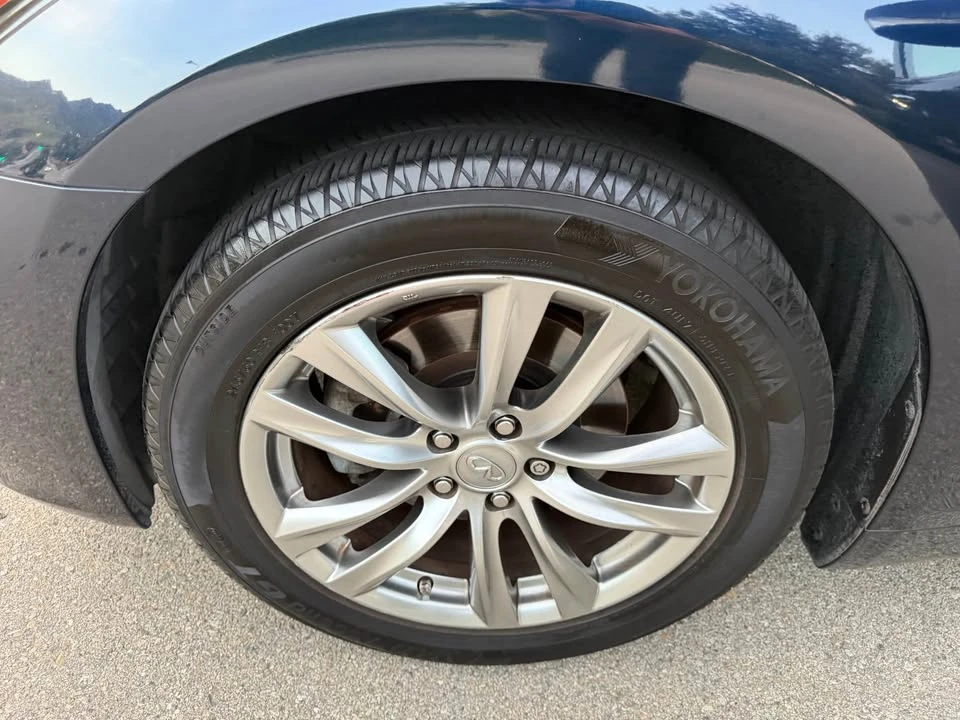 2016 Infiniti M/Q70 4th Gen - Image 13 of 17