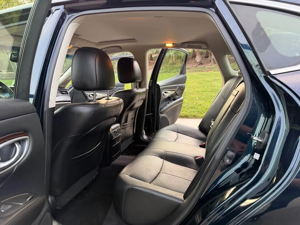2016 Infiniti M/Q70 4th Gen - Image 11 of 17