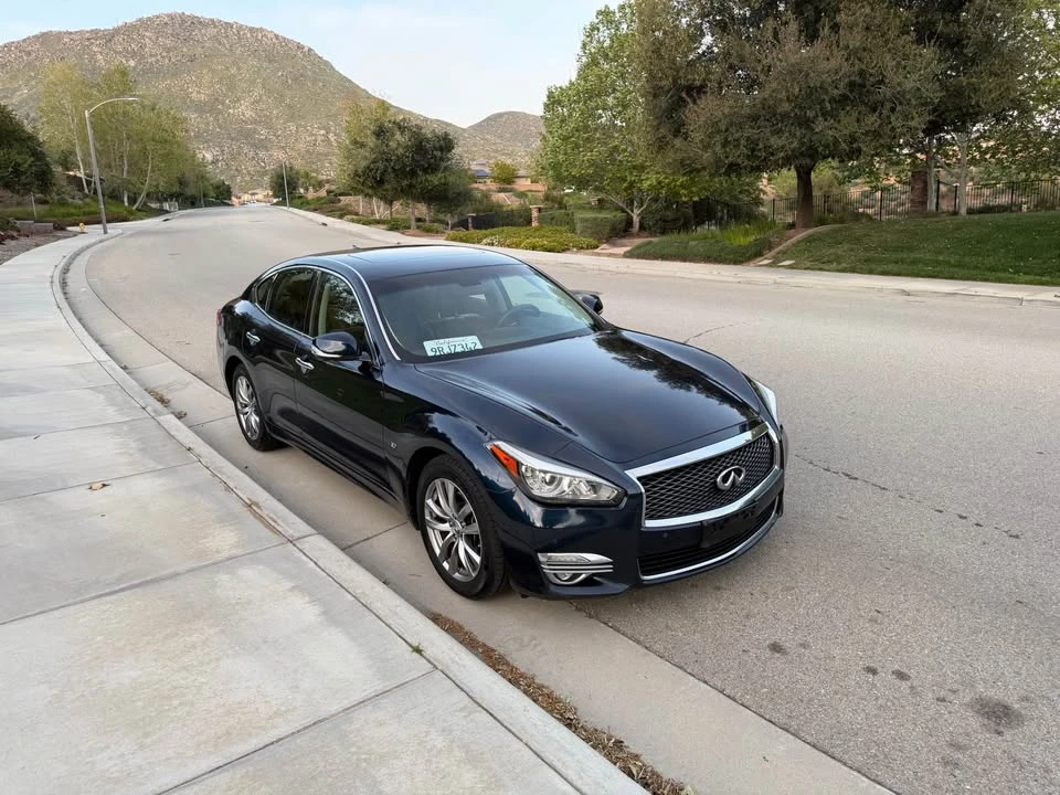 2016 Infiniti M/Q70 4th Gen - Image 8 of 17