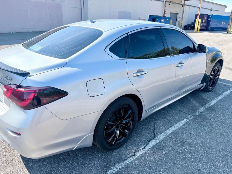 2016 Infiniti M/Q70 4th Gen - Image 2 of 10