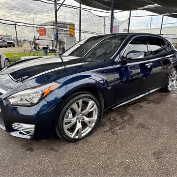 2016 Infiniti Q70L