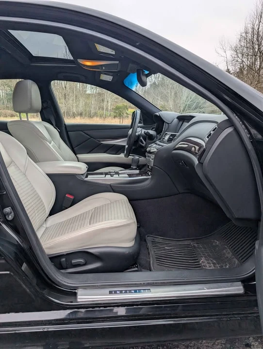 2016 Infiniti M/Q70 4th Gen - Image 9 of 19