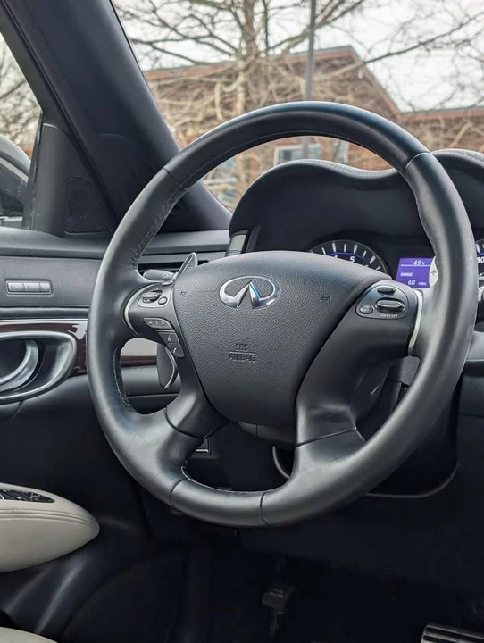 2016 Infiniti M/Q70 4th Gen - Image 14 of 19