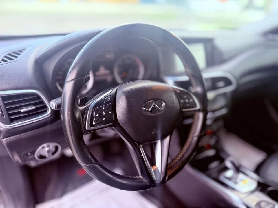 2016 Infiniti QX30 - Image 10 of 15