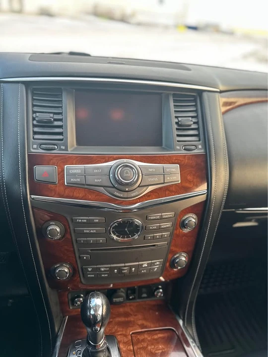 2016 Infiniti QX80 - Image 10 of 15