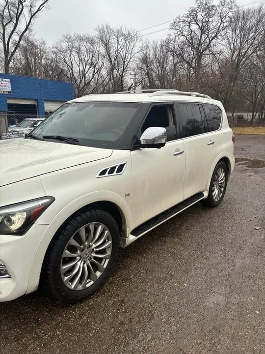 2016 Infiniti QX80 - Image 2 of 9