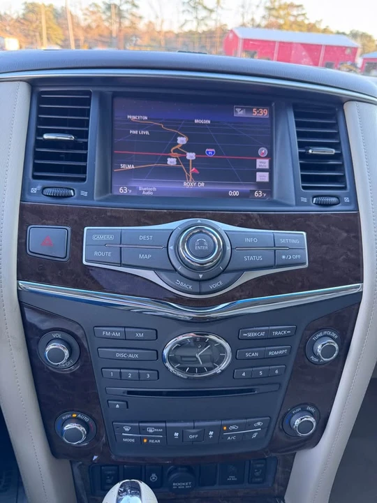 2016 Infiniti QX80 - Image 10 of 14