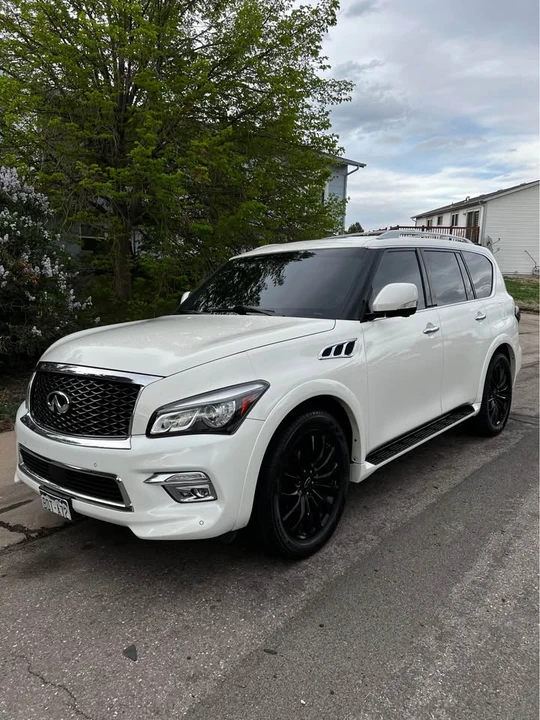 2016 Infiniti QX80 - Image 2 of 3
